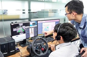 Hòa Lạc thành “phòng thí nghiệm” xe tự hành của Hà Nội: Xe buýt, robotaxi và robot giao hàng cùng được thử nghiệm