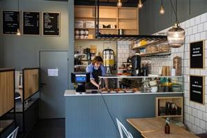 Quán cafe giao quyền điều hành cho AI: Nhân viên bất ngờ vì “sếp robot” còn quản lý tốt hơn người thật